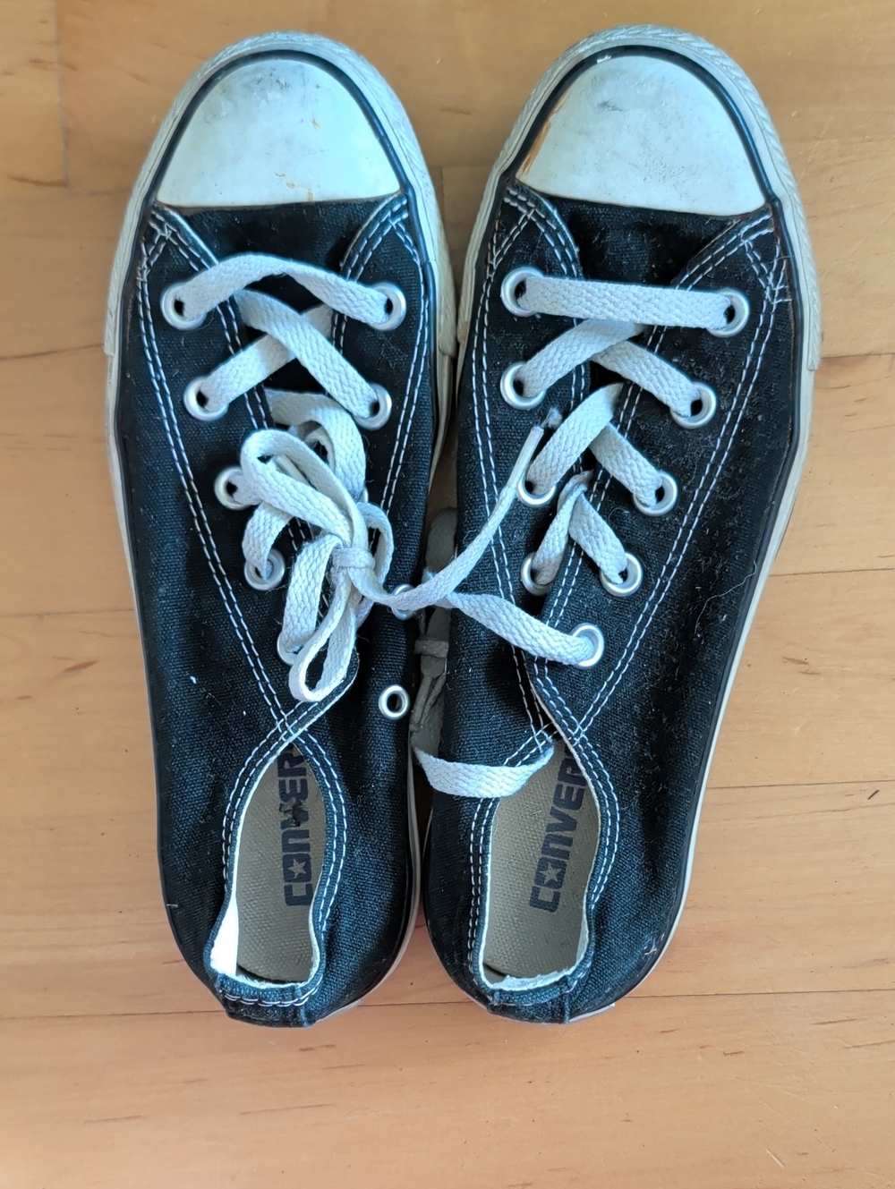 Converse Black Low-Top Canvas Sneakers Size 4 Men 6 Women
